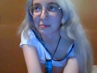 Sexy Amateur 18 Blond Teen First Time Webcam